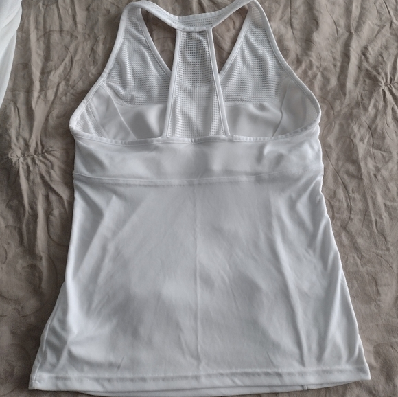 REEBOK Play Dry Racer back tank - Picture 6 of 7
